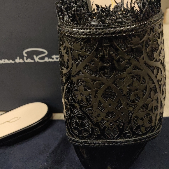 Oscar De La Renta Flats - Picture 4 of 9